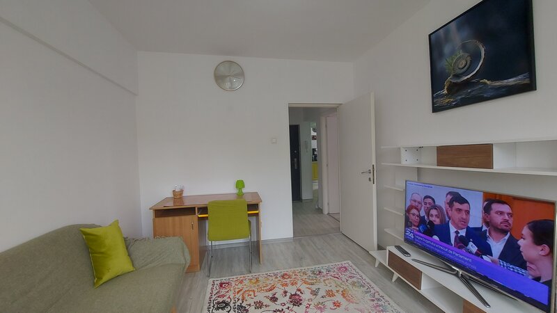 Piata Romana, 2 camere lux,