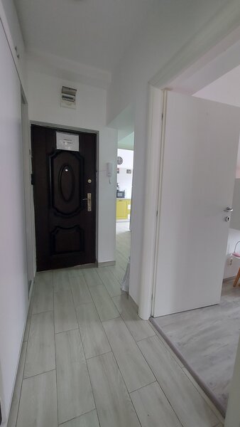 Piata Romana, 2 camere lux,