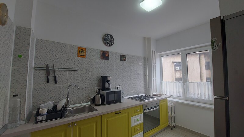 Piata Romana, 2 camere lux,